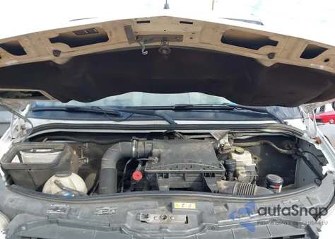 2014 Mercedes-Benz Sprinter 2500 Normal Roof z USA, uszkodzony, nr VIN WD3PE7DC9E5839128